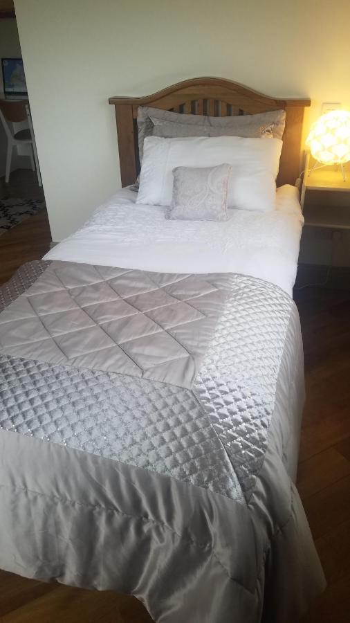 Burren Rock Farmhouse B&B Turlough  외부 사진
