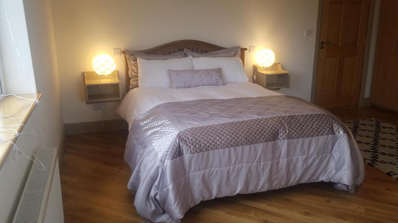Burren Rock Farmhouse B&B Turlough  외부 사진